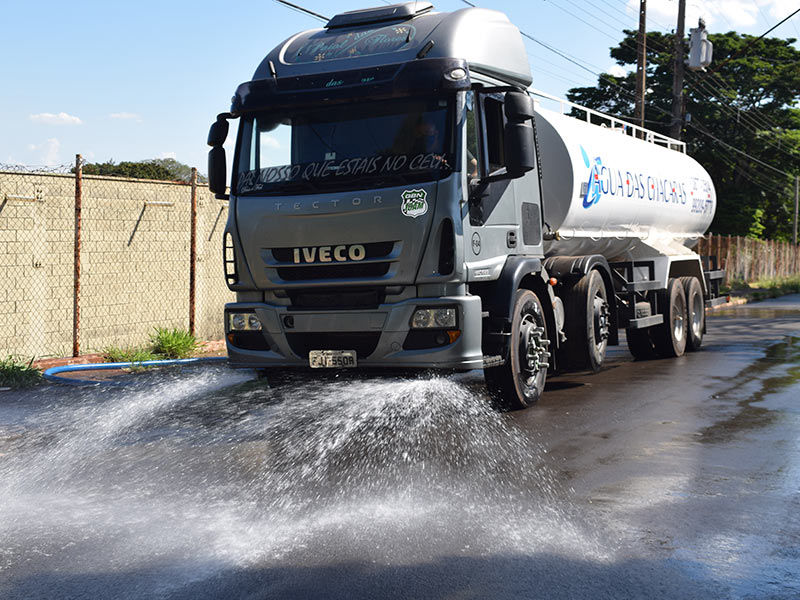 ÁGUA PARA LAVAGEM DE RUAS E CALÇADAS