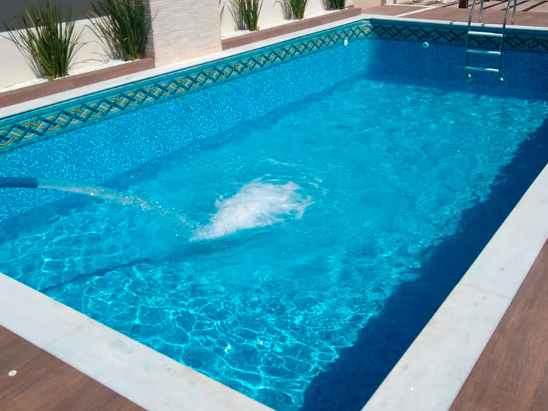 ÁGUA PARA PISCINAS